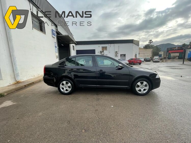 Skoda Octavia 1.9 TDI 100CV foto 2
